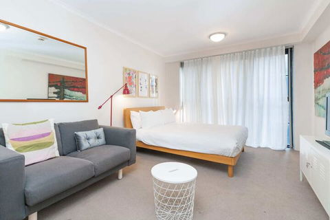 Amazing Studio With Pool In Central Sydney - Hotel Accommodation 6