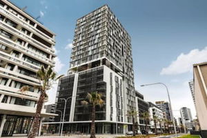 New Bright Apartment In Waterloo Near Park
