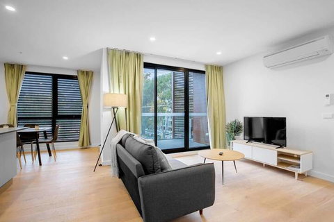 Trendy 2 Bedroom In Ringwood/Eastland With Parking - Hotel Accommodation 1