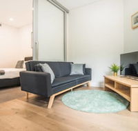 Cozy Studio Near Eastvilliage Shopping Center - Hotel Accommodation
