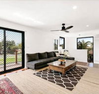 Spacious 2 Bedroom Townhouse in Southport - Hotel Accommodation