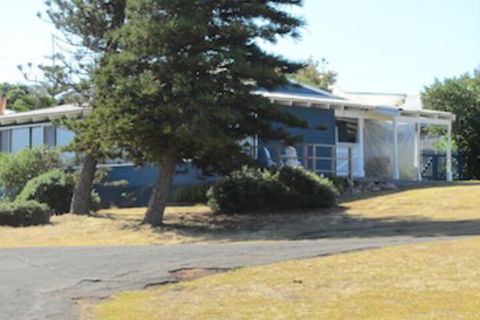 Storm Bay Cottage - Hotel Accommodation 1