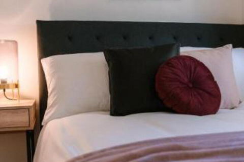 A Wave Away At Glenelg Cosy Unit Near The Beach - Hotel Accommodation 3