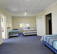 TRADEWINDS - Hotel Accommodation
