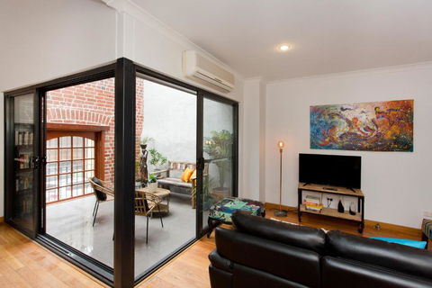 Windows On Pakenham - Hotel Accommodation 6