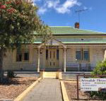 Armadale House Kingscote - Hotel Accommodation