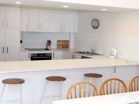 Kanandah 5 By The Lake! - Hotel Accommodation 5