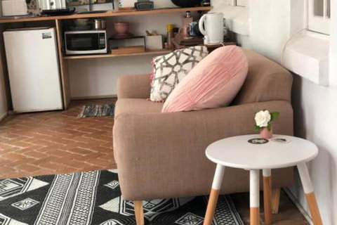 Eumundi Stay ( & Double Person Spa Bath) - Hotel Accommodation 1