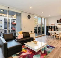Beautiful Home 2beds Apt waterloo-close to CBD - Hotel Accommodation