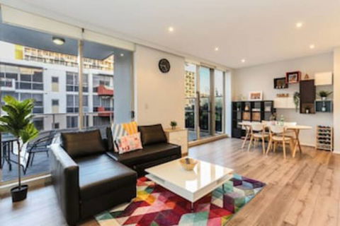 Beautiful Home 2beds Apt @waterloo-close To CBD - Hotel Accommodation 0