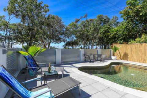 Seabreeze Beachfront Clifton - Hotel Accommodation 7