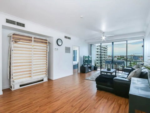 Modern 2 Bedroom River View Apartment In Docklands - Hotel Accommodation 5