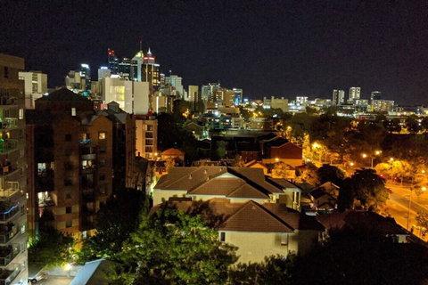 Stunning Two-storey Apartment In Perth's CBD - Hotel Accommodation 3