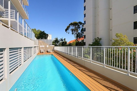 Stunning Two-storey Apartment In Perth's CBD - Hotel Accommodation 5