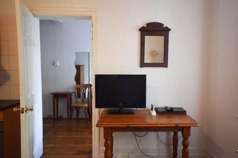 Incredible Location One Bedroom Apartment - Hotel Accommodation 4