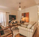 Ambrose on Byng Central Location w / 2 Bathroom - Hotel Accommodation