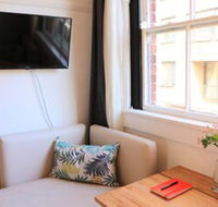 Flat With Rooftop View ON Opera House  Fireworks - Hotel Accommodation