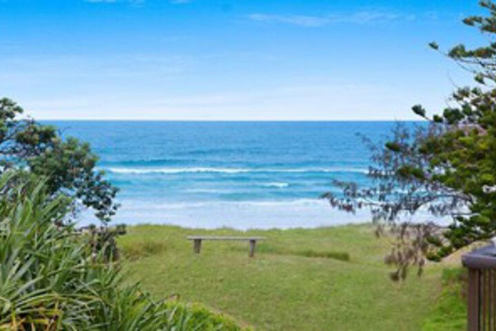 Pimlico Island NSW Hotel Accommodation