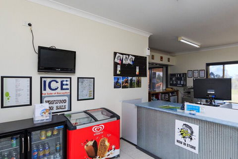 Reflections Holiday Parks Lake Keepit - Hotel Accommodation 2