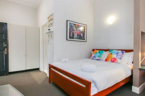 Comfortable Studio Near New Farm Park - Hotel Accommodation 3
