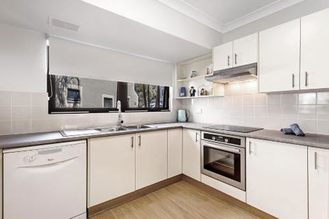 Carindale Unit 10 / 19 23 Dowling Street - Hotel Accommodation 1