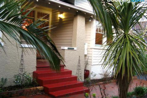 Twyford - Hotel Accommodation 0