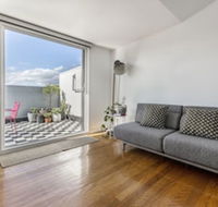 Fabulous Fitzroy Converted Warehouse - Hotel Accommodation