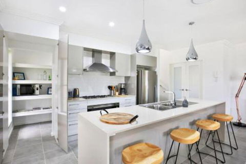 Rockwall Pet Friendly Fire Pit - Hotel Accommodation 6