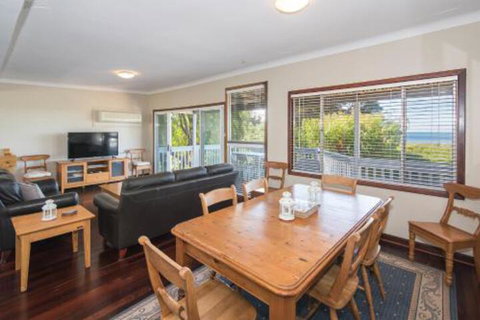 Bay Vista - Hotel Accommodation 7