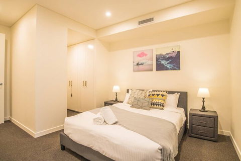 Modern 2bed2bath APT At Neutral Bayparking+wifi - Hotel Accommodation 2