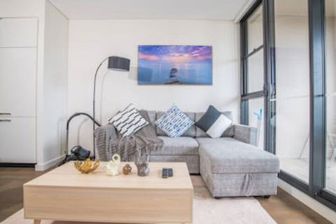 Bright & Modern! 2bed 2bath APT With Parking - Hotel Accommodation 0