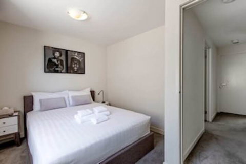 Spacious 2 Bedroom Inner City Townhouse With Private Rooftop - Hotel Accommodation 0