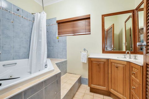Waterfront Haven At Maroochydore - Hotel Accommodation 4