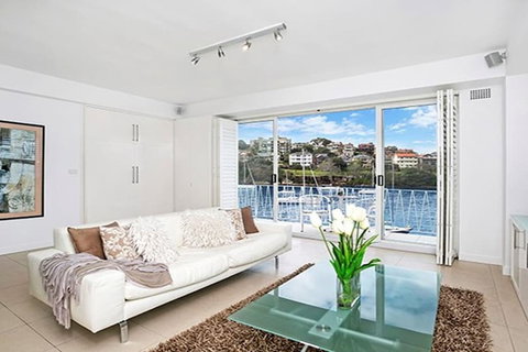 The Apartment Service BADEN - Hotel Accommodation 5