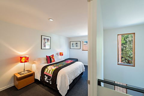 Fitzgeorge - Hotel Accommodation 2