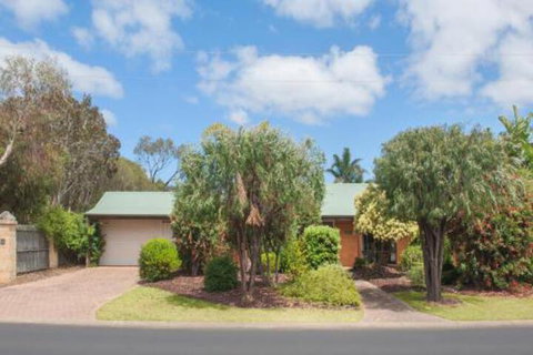 Bottlebrush - Hotel Accommodation 0