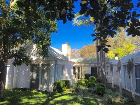 Wisteria Cottage On The Lagoon / Beach - Hotel Accommodation 6