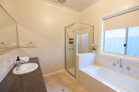 Simms Retreat - Hotel Accommodation 3