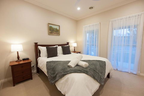 Simms Retreat - Hotel Accommodation 6