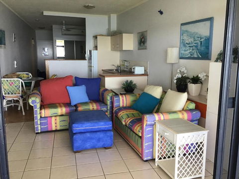 Absolute Beachfront With Million Dollar Views - Hotel Accommodation 3