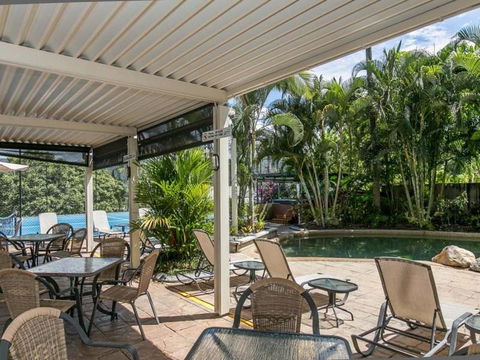 Absolute Beachfront With Million Dollar Views - Hotel Accommodation 2