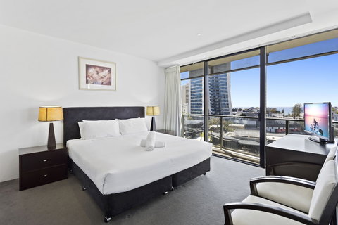 Holiday Holiday Circle On Cavill - Hotel Accommodation 0