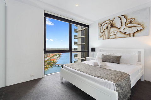 Holiday Holiday Circle On Cavill - Hotel Accommodation 2