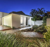 Just in Paradise Waterfront 5 Bedroom Deluxe House Central Broadbeach Location - Hotel Accommodation