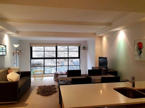 Wentworth Park Road Apartments - Hotel Accommodation 2