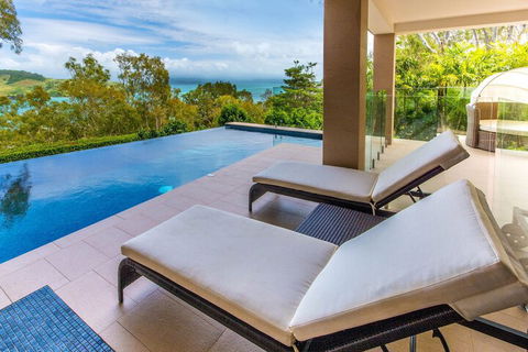 Retreat Hamilton Island - Hotel Accommodation 0