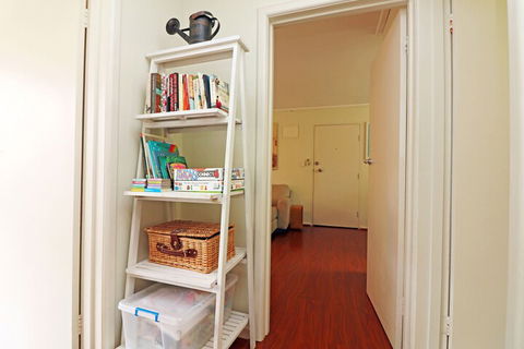 Colour Pop - Rejuvenate Stays - Hotel Accommodation 3