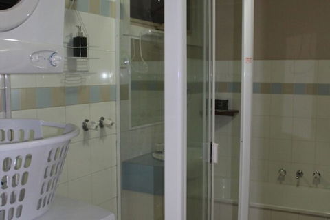 Australian Home Away At Box Hill 2 Bedroom - Hotel Accommodation 4