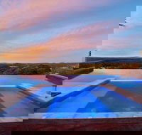 One Mile Ridge 9 / 26 - Hotel Accommodation