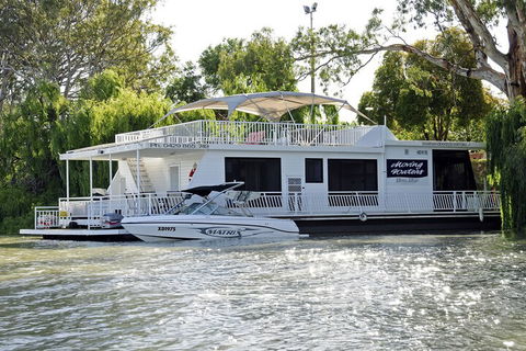 Boats And Bedzzz Houseboat Stays & Renmark River Villas - Hotel Accommodation 1